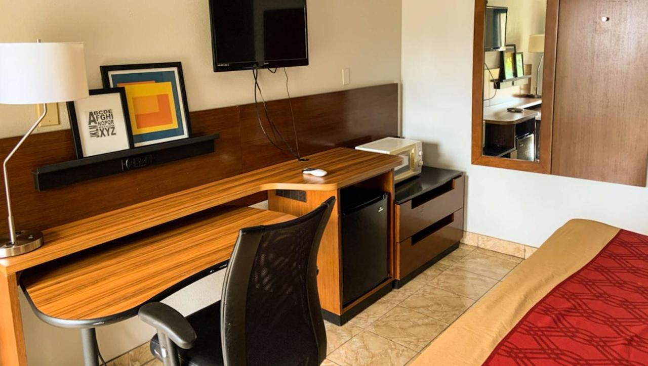 Luxury Inn Форрест-Сіті Екстер'єр фото